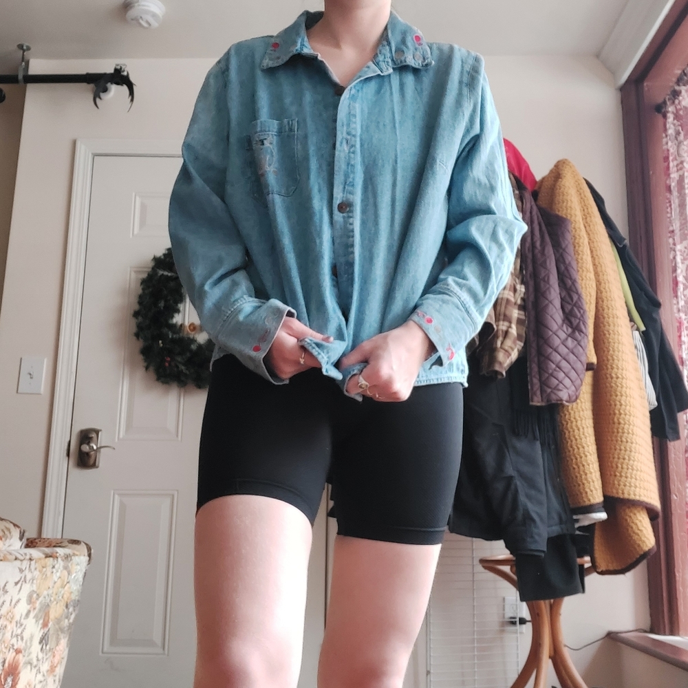 Vintage cat embroidered denim shirt